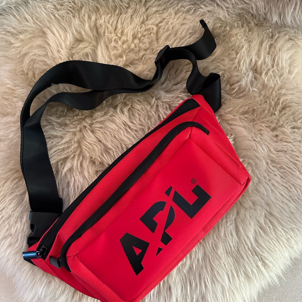 APL belt bag ♥️❣️💥